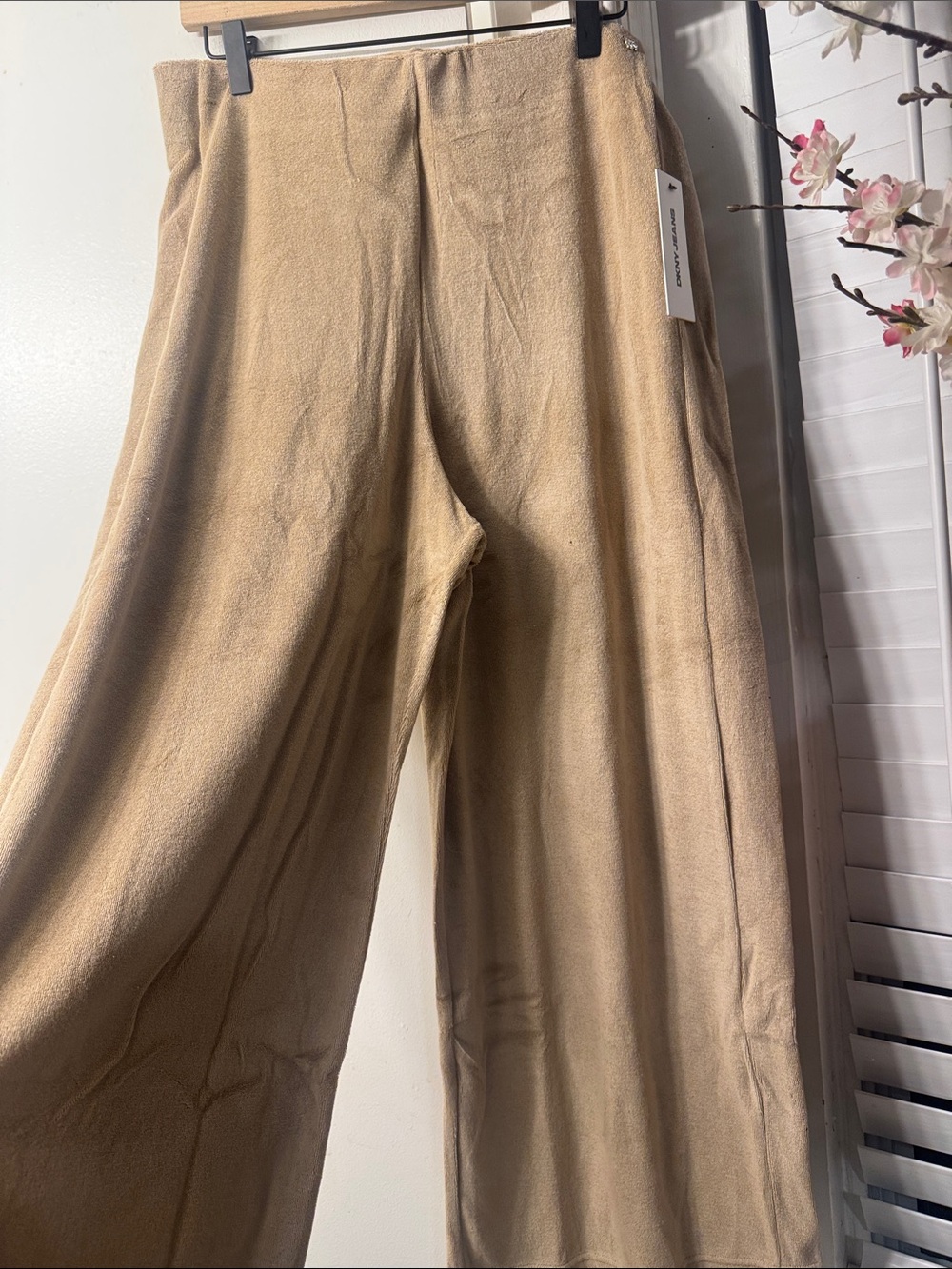 DKNYC Wide-Leg Pants in Light Tan